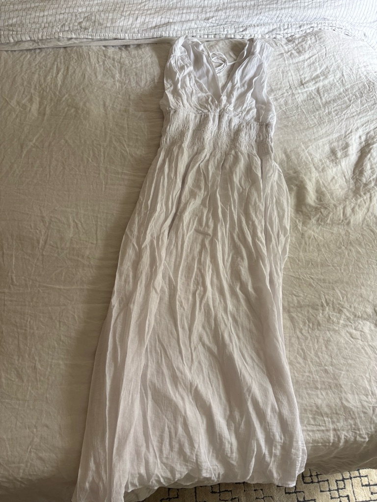 Abercrombie & Fitch White Sleeveless Crinkle Smocked-Waist Maxi Dress